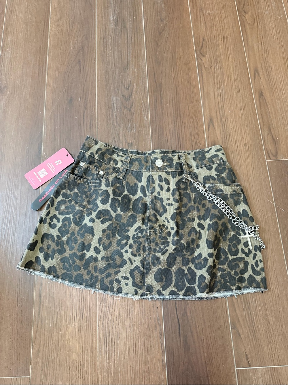 Leopard Print Mini Skirt with Chain Accent - Olive/Brown